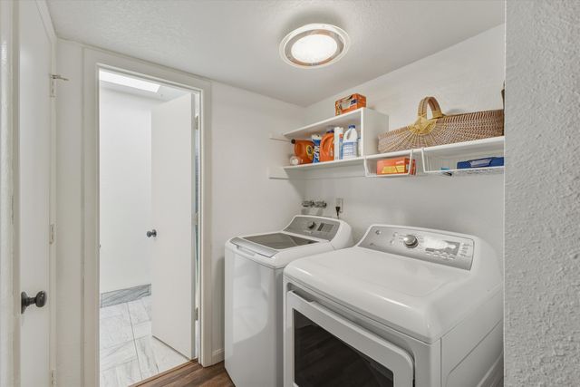 121 Calle Sol Se Mete NW, Albuquerque, NM 87120