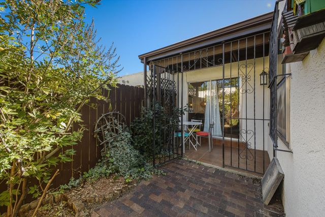 121 Calle Sol Se Mete NW, Albuquerque, NM 87120