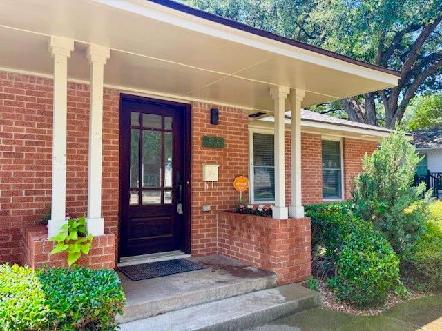 2012 Atlantic Street, Dallas, TX 75208