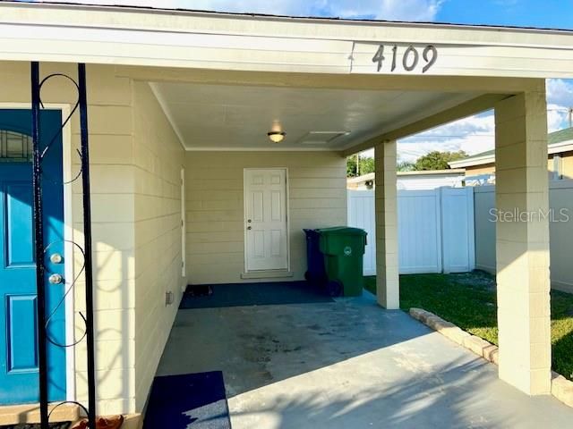 4109 W WALLACE AVENUE, Tampa, FL 33611
