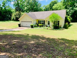 102 Granite Street, Hogansville, GA 30230