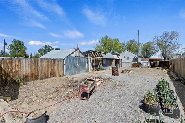 541 3rd St. E., Hansen, ID 83334