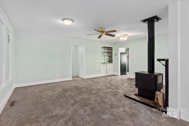 541 3rd St. E., Hansen, ID 83334