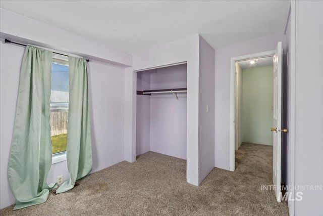 541 3rd St. E., Hansen, ID 83334