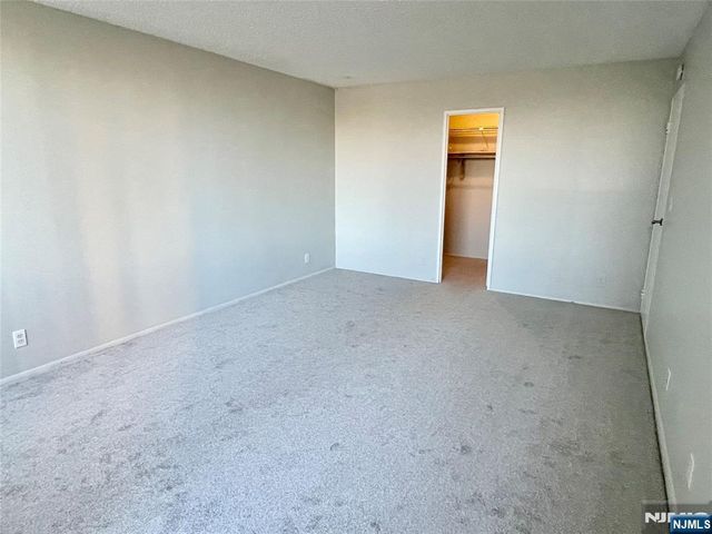 300 Winston Drive 106, Cliffside Park, NJ 07010