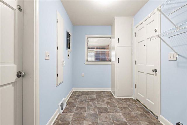 3085 Savannah Highway, Charleston, SC 29414