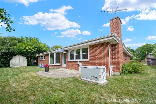 1110 S Fernandez Avenue, Arlington Heights, IL 60005