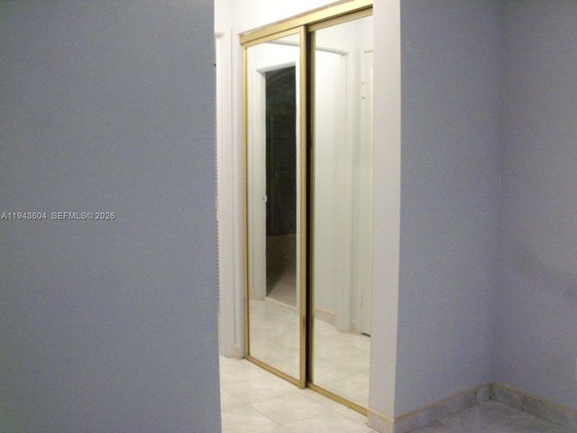 300 NE 14th Ave 206, Hallandale Beach, FL 33009