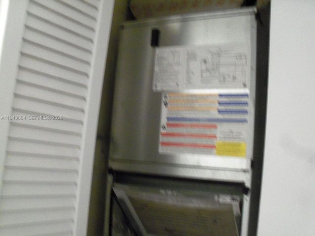 300 NE 14th Ave 206, Hallandale Beach, FL 33009