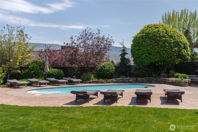 3642 Ridgeview Boulevard, Wenatchee, WA 98801