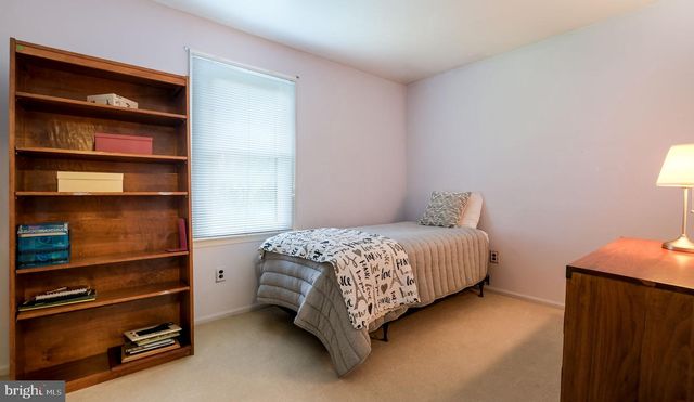 74 BASIL RD, Langhorne, PA 19047