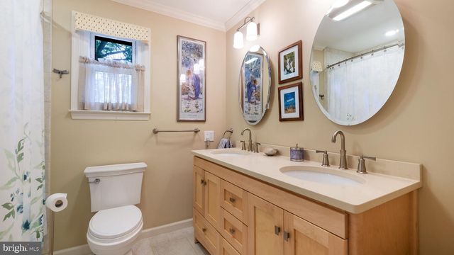 74 BASIL RD, Langhorne, PA 19047
