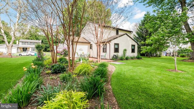 74 BASIL RD, Langhorne, PA 19047