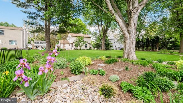 74 BASIL RD, Langhorne, PA 19047