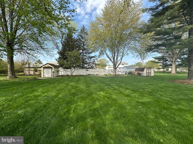 74 BASIL RD, Langhorne, PA 19047
