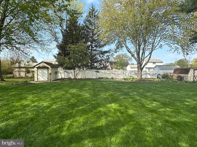 74 BASIL RD, Langhorne, PA 19047