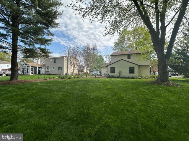 74 BASIL RD, Langhorne, PA 19047