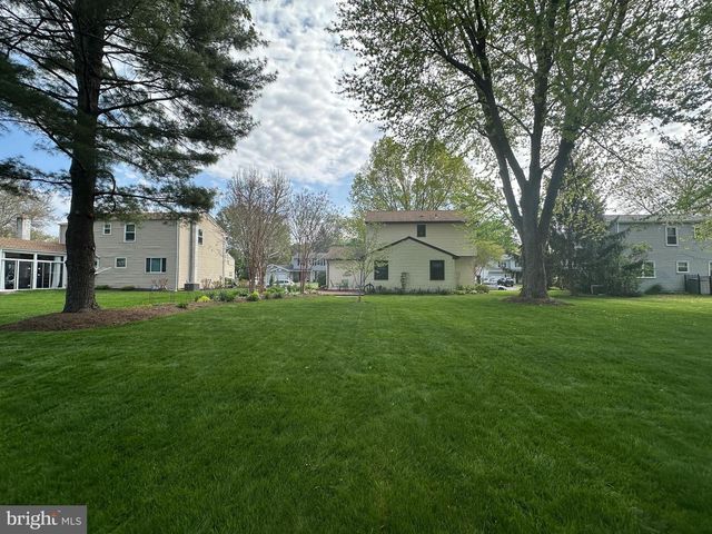 74 BASIL RD, Langhorne, PA 19047