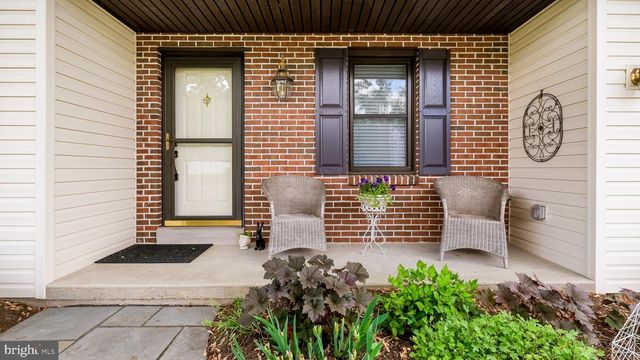 74 BASIL RD, Langhorne, PA 19047