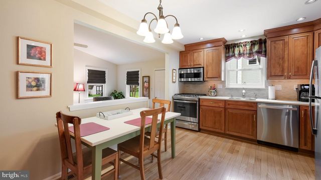 74 BASIL RD, Langhorne, PA 19047