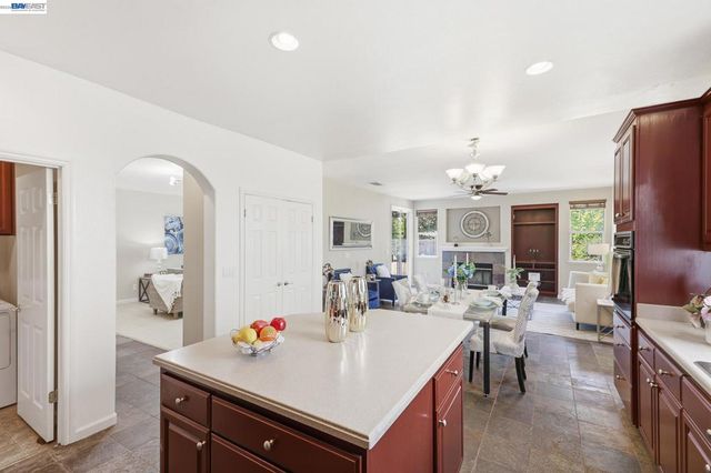 1821 Tioga Pass Way, Antioch, CA 94531