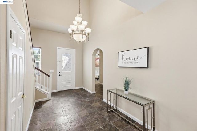1821 Tioga Pass Way, Antioch, CA 94531
