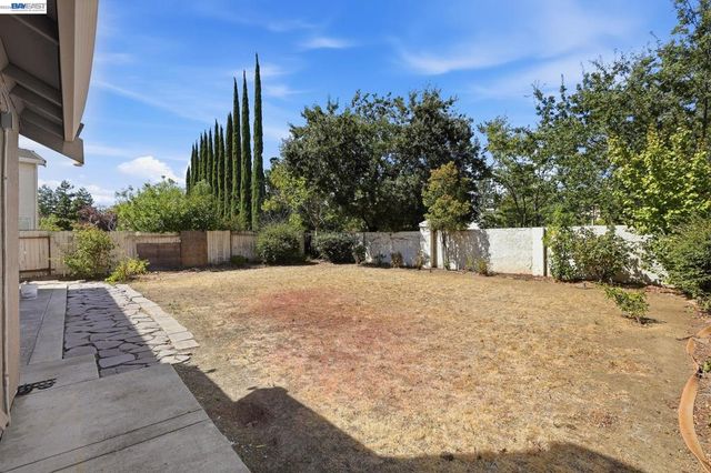 1821 Tioga Pass Way, Antioch, CA 94531