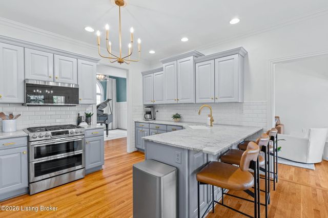 4603 Stone Lakes Dr, Louisville, KY 40299
