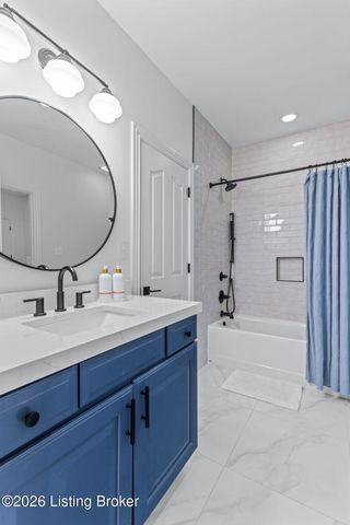 4603 Stone Lakes Dr, Louisville, KY 40299