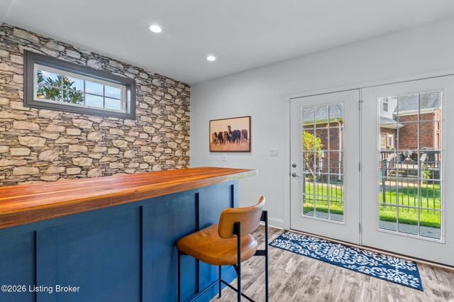 4603 Stone Lakes Dr, Louisville, KY 40299