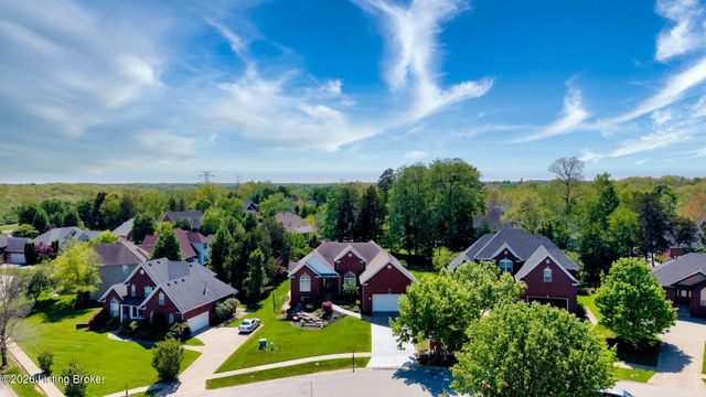 4603 Stone Lakes Dr, Louisville, KY 40299