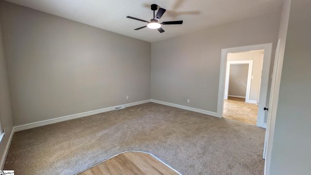 6 9th Street, Greenville, SC 29611