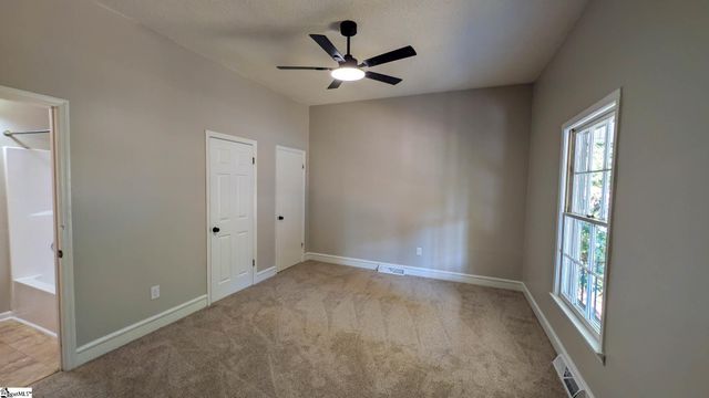 6 9th Street, Greenville, SC 29611