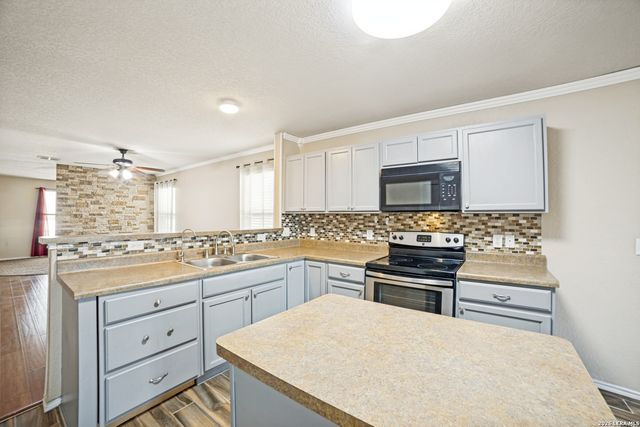 10951 Rustic Spoke, San Antonio, TX 78245
