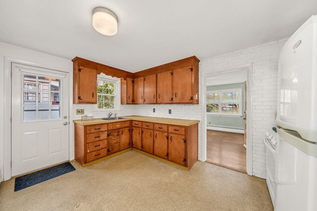 100 Assumption Avenue, Worcester, MA 01606