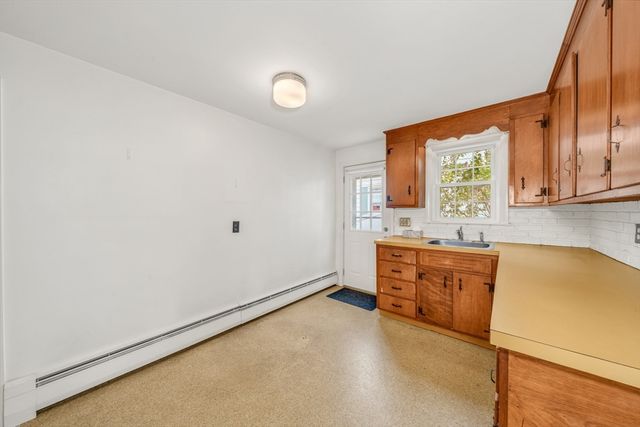 100 Assumption Avenue, Worcester, MA 01606