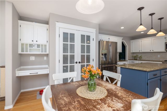 1014 S 38th Place, Mount Vernon, WA 98274