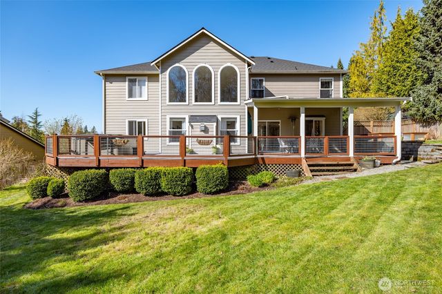 1014 S 38th Place, Mount Vernon, WA 98274