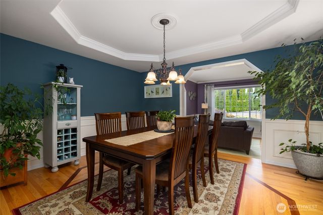 1014 S 38th Place, Mount Vernon, WA 98274