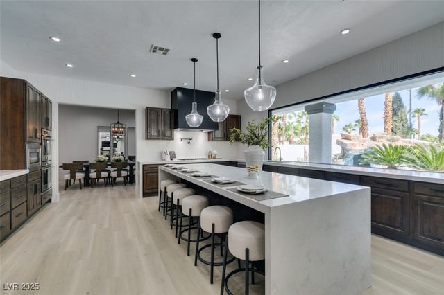 2200 Paseo Court, Las Vegas, NV 89117