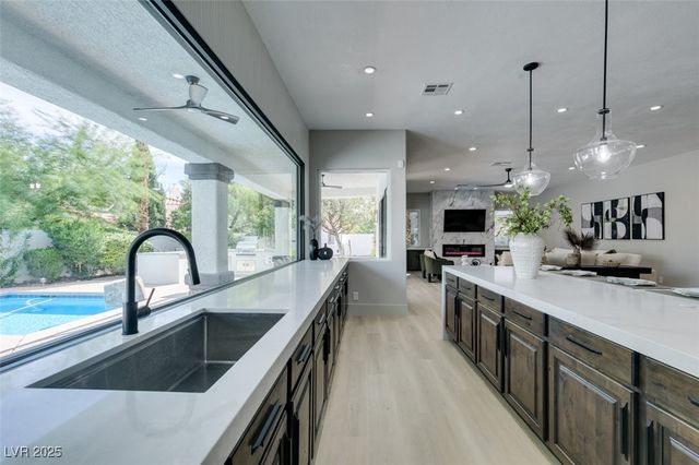 2200 Paseo Court, Las Vegas, NV 89117