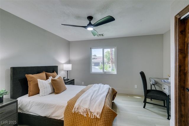 2200 Paseo Court, Las Vegas, NV 89117