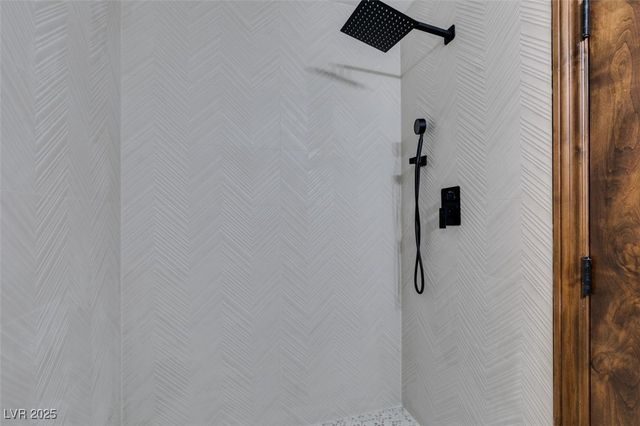 2200 Paseo Court, Las Vegas, NV 89117