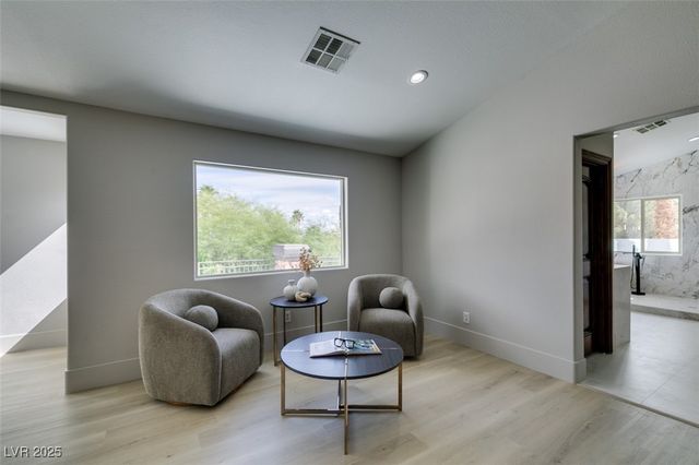 2200 Paseo Court, Las Vegas, NV 89117