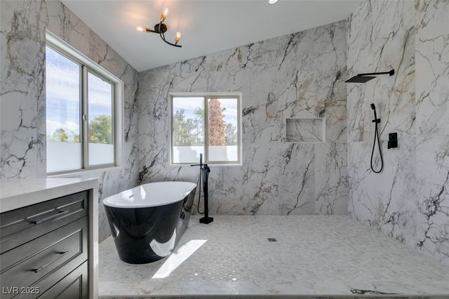 2200 Paseo Court, Las Vegas, NV 89117