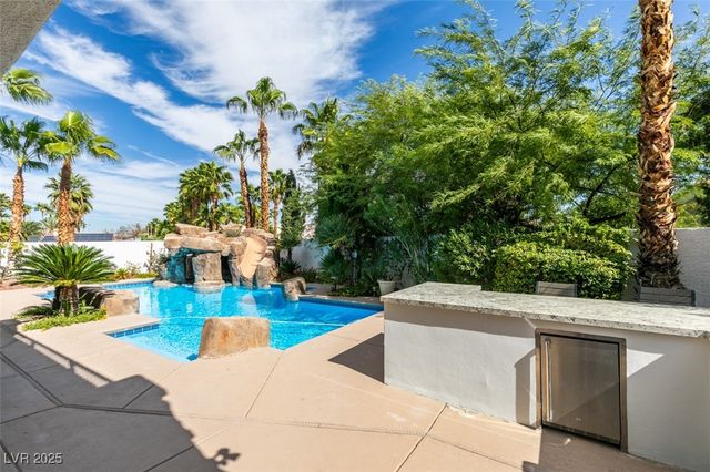 2200 Paseo Court, Las Vegas, NV 89117