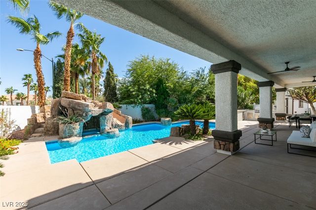 2200 Paseo Court, Las Vegas, NV 89117