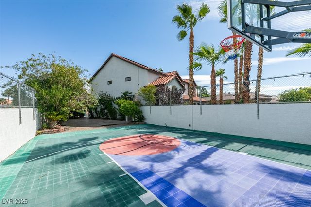 2200 Paseo Court, Las Vegas, NV 89117