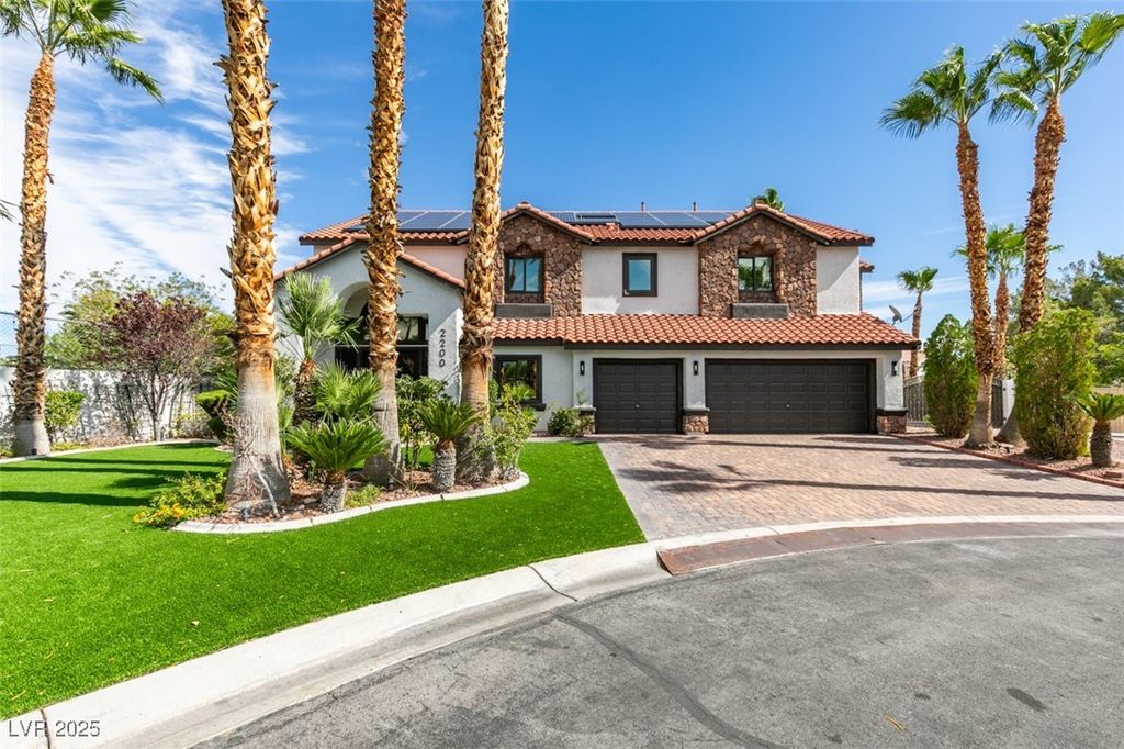 2200 Paseo Court, Las Vegas, NV 89117