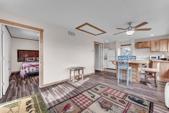 173 Princeton Avenue, Hollister, MO 65672